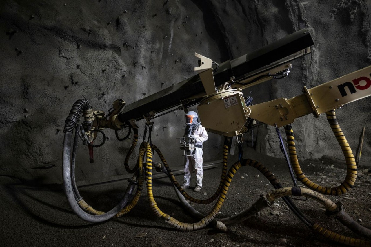 Ảnh ấn tượng tuần (16-22/1): Tổng thống Nga Putin nói lý do mở chiến dịch quân sự ở Ukraine, vì sao Đức chưa cấp xe tăng Leopard 2 cho Kiev?