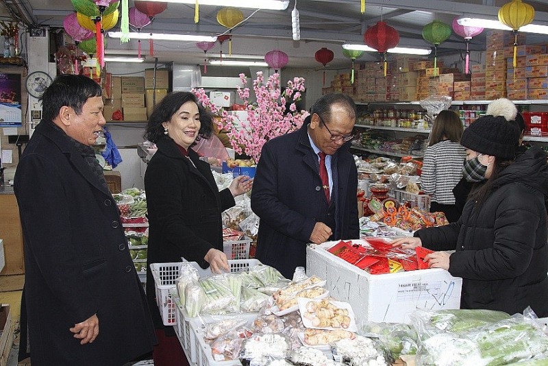 Tết bình an của cộng đồng người Việt tại Czech Tết bình an của cộng đồng người Việt tại Czech