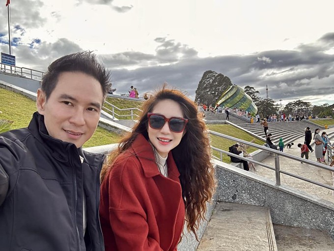 Sao Việt du Xuân: Phương Oanh xinh đẹp ở Hàn Quốc,