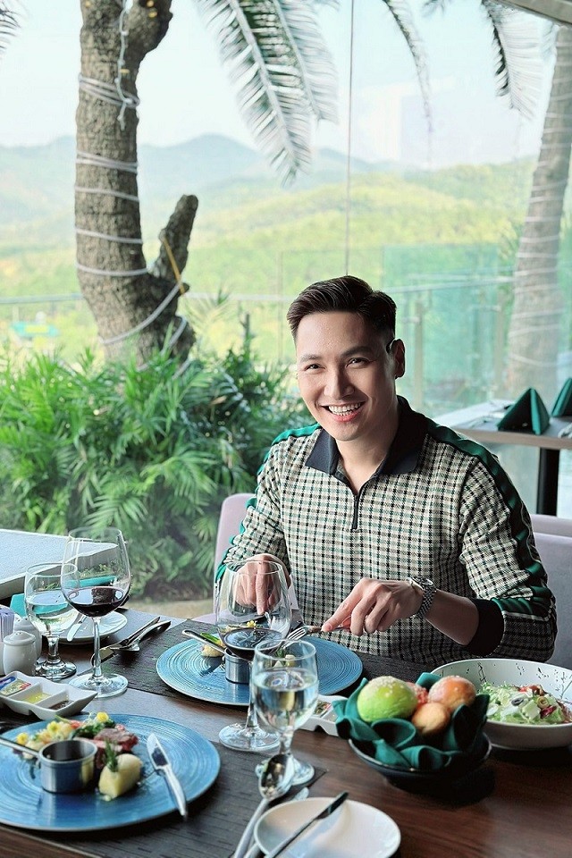 Phim sắp lên sóng VTV3: Những hình ảnh hậu trường của diễn viên Mạnh Trường Phim sắp lên sóng VTV3: Những hình ảnh hậu trường của diễn viên Mạnh Trường