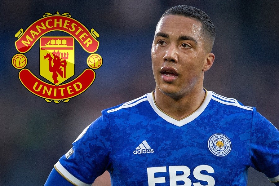 : Ronaldo sẽ trở lại châu Âu; MU cần một chân sút;