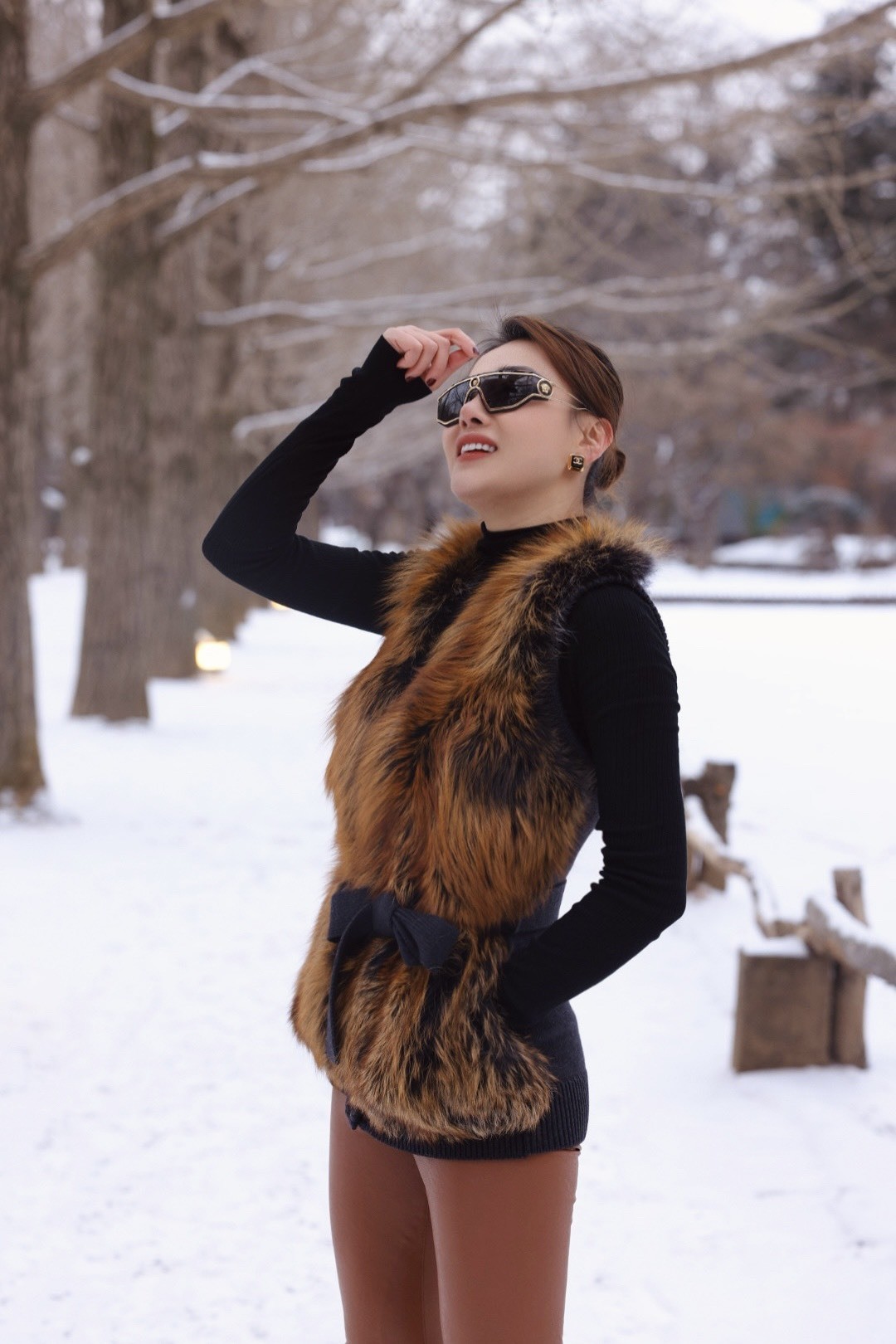 Phương Oanh xinh đẹp với thời trang hàng hiệu, thanh lịch khi du lịch Hàn Quốc