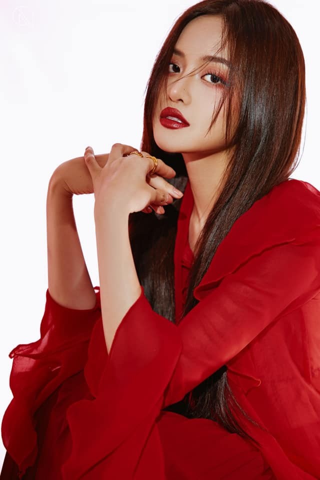 Thời trang phá cách của Thùy Anh phim Đừng nói khi yêu