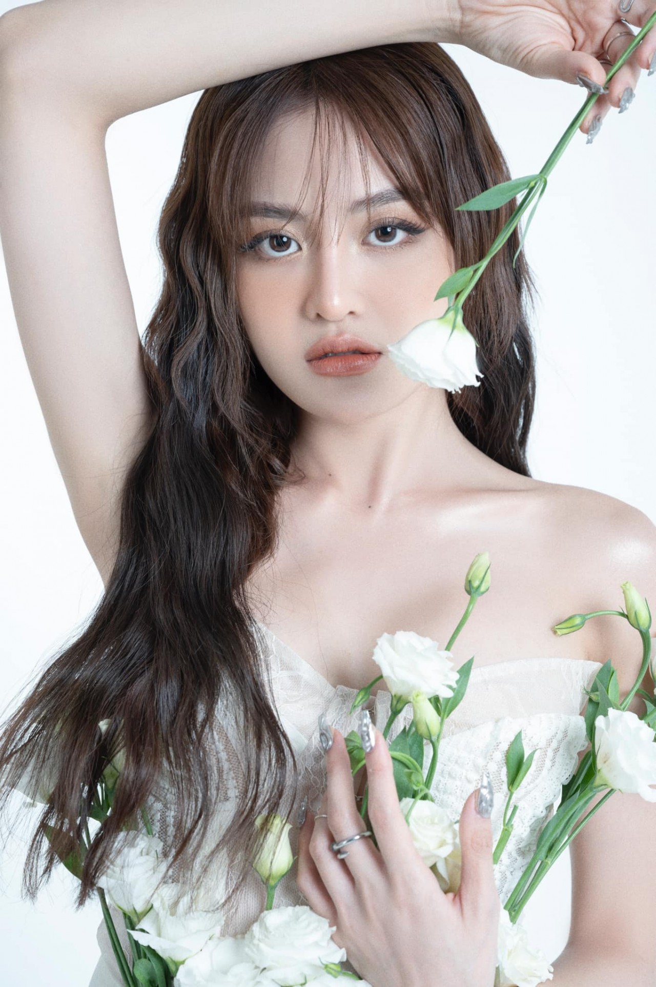 Thời trang phá cách của Thùy Anh phim Đừng nói khi yêu