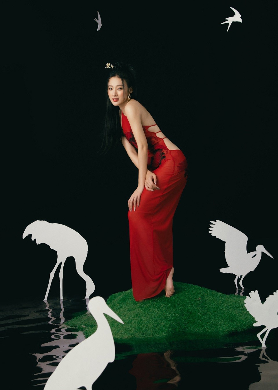 Angela Phương Trinh trở lại hình ảnh thanh mảnh sau giảm cân