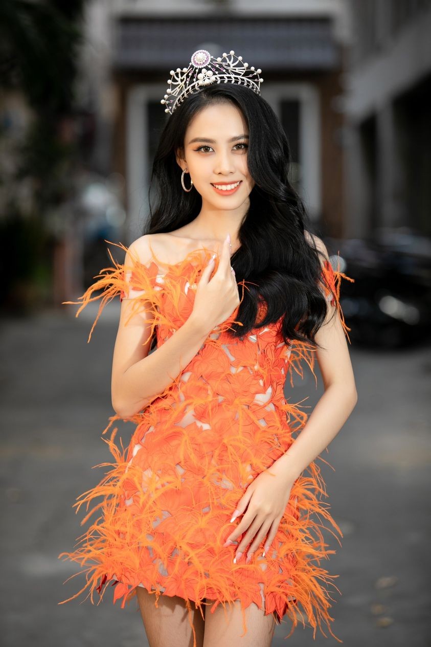 Á hậu Ngọc Hằng