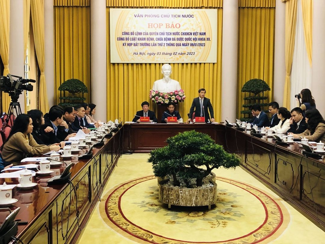 Công bố Lệnh của Quyền Chủ tịch nước về Luật Khám, chữa bệnh Công bố Lệnh của Quyền Chủ tịch nước về Luật Khám, chữa bệnh