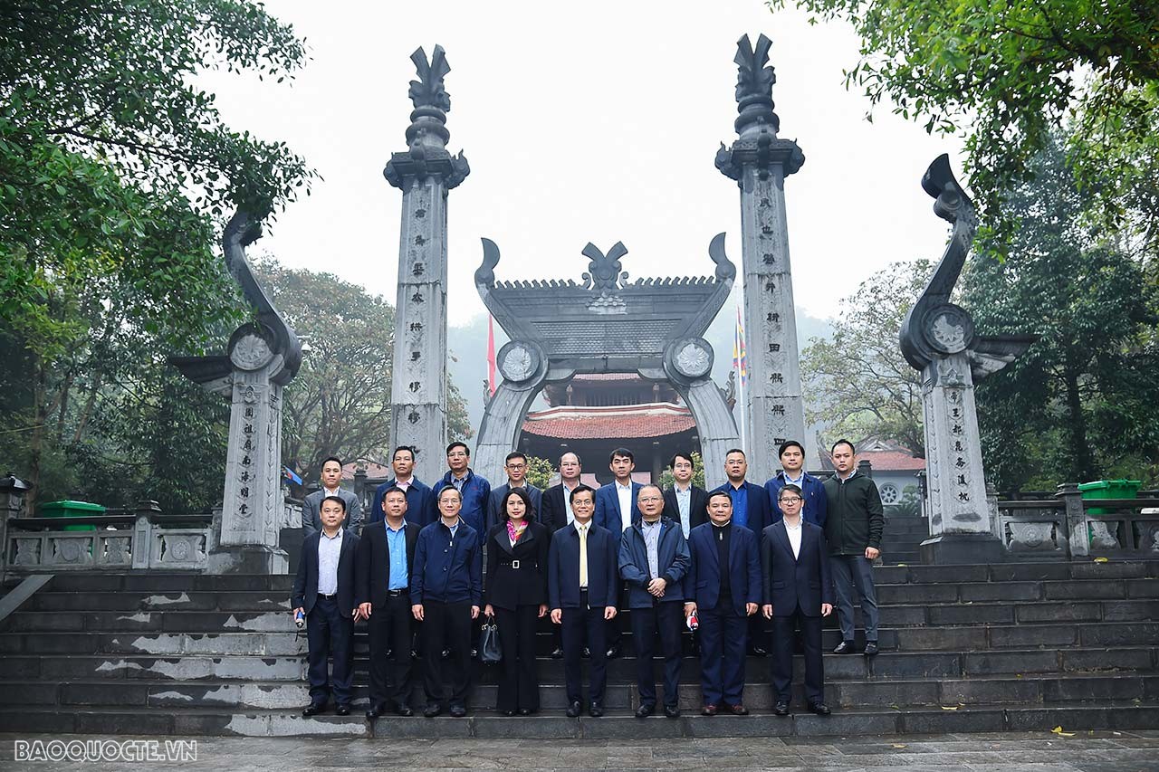 Đoàn Trưởng Cơ quan đại diện Việt Nam ở nước ngoài bổ nhiệm năm 2022 thăm, làm việc tại tỉnh Phú Thọ