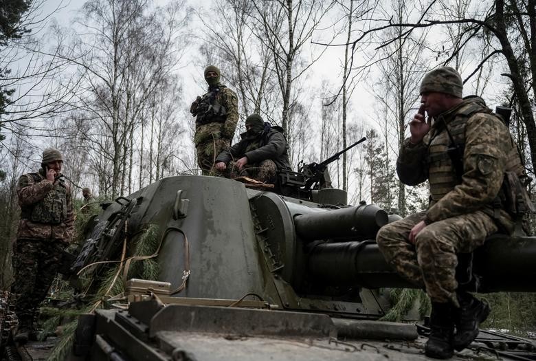 Hình ảnh tập trận ở vùng Chornobyl của quân đội Ukraine