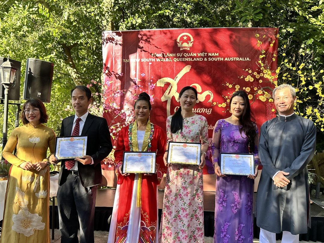 Tổng lãnh sự quán Việt Nam tại Sydney gắn kết cộng đồng qua các trò chơi dân gian ngày Tết