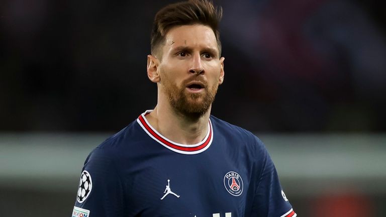 Chuyển  : PSG đàm phán hợp đồng mới với Messi;