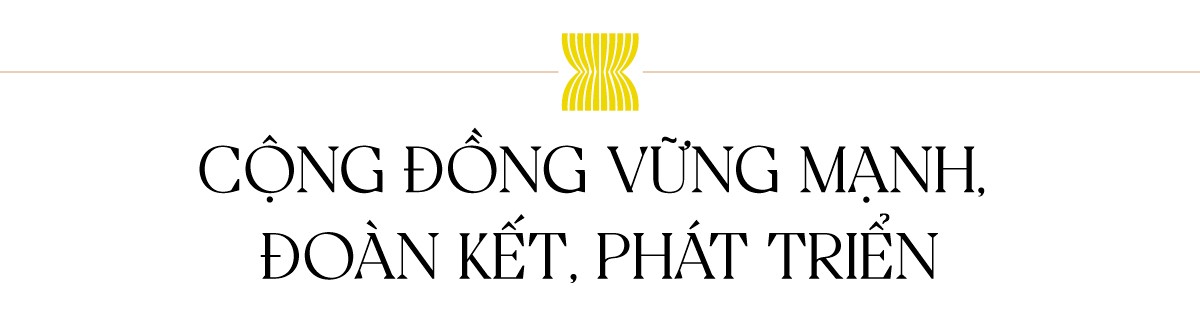 Hội nghị hẹp Bộ trưởng Ngoại giao ASEAN:  Vòng tay đoàn kết cho một khởi đầu khí thế