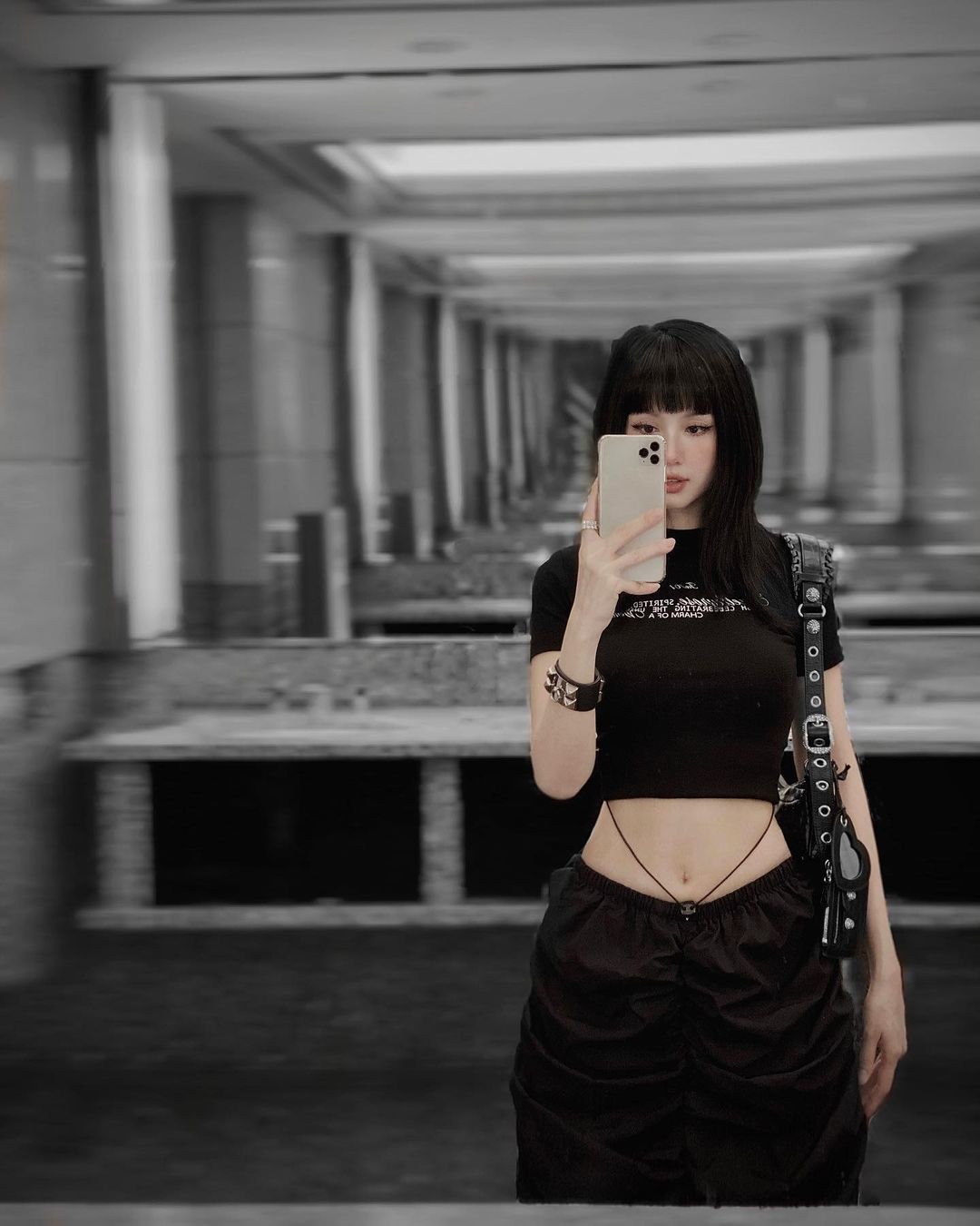 chiếc túi hàng hiệu đủ màu sắc 'được lòng' các mỹ nhân Việt