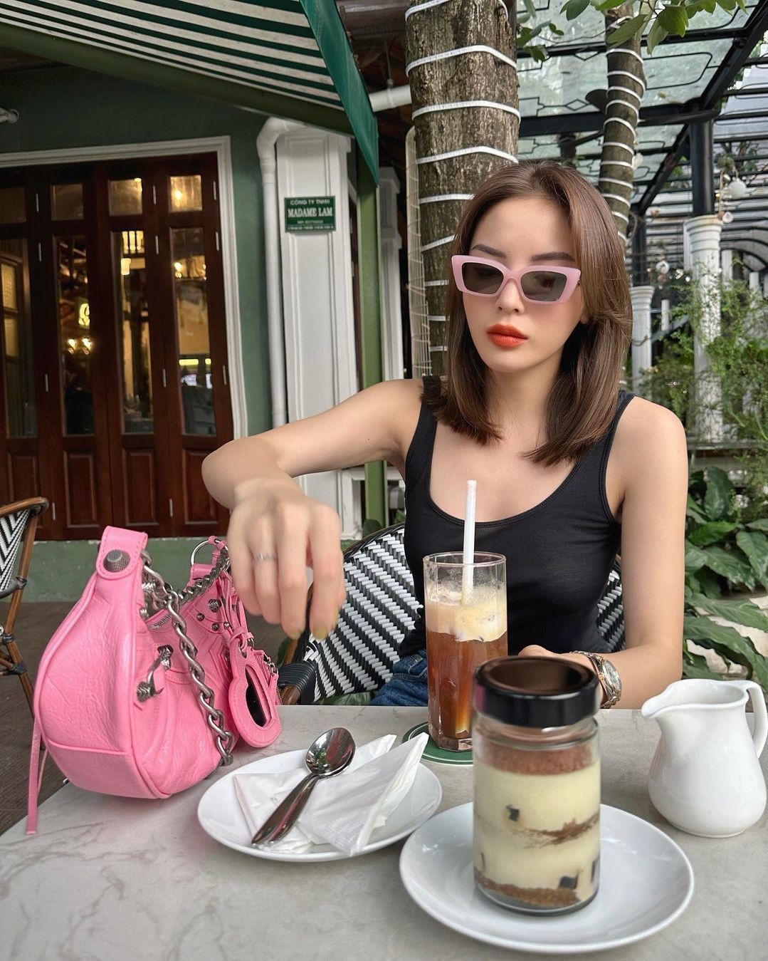 chiếc túi hàng hiệu đủ màu sắc 'được lòng' các mỹ nhân Việt