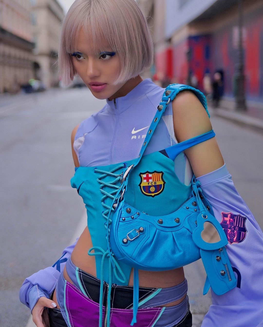 chiếc túi hàng hiệu đủ màu sắc 'được lòng' các mỹ nhân Việt