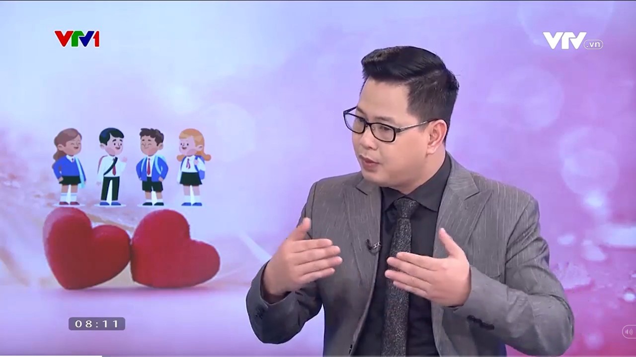 ChatGPT khiến người trẻ phải xác định học để trở thành 'con người hạng nhất, không phải robot hạng hai'