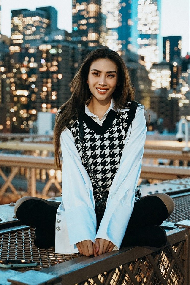 Võ Hoàng Yến Võ Hoàng Yến