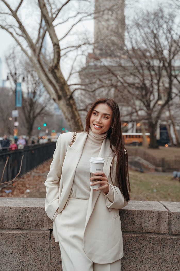 Võ Hoàng Yến Võ Hoàng Yến