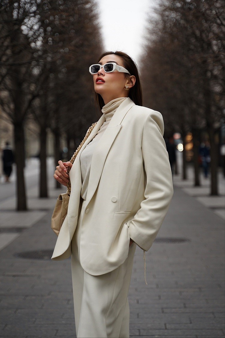 Võ Hoàng Yến Võ Hoàng Yến