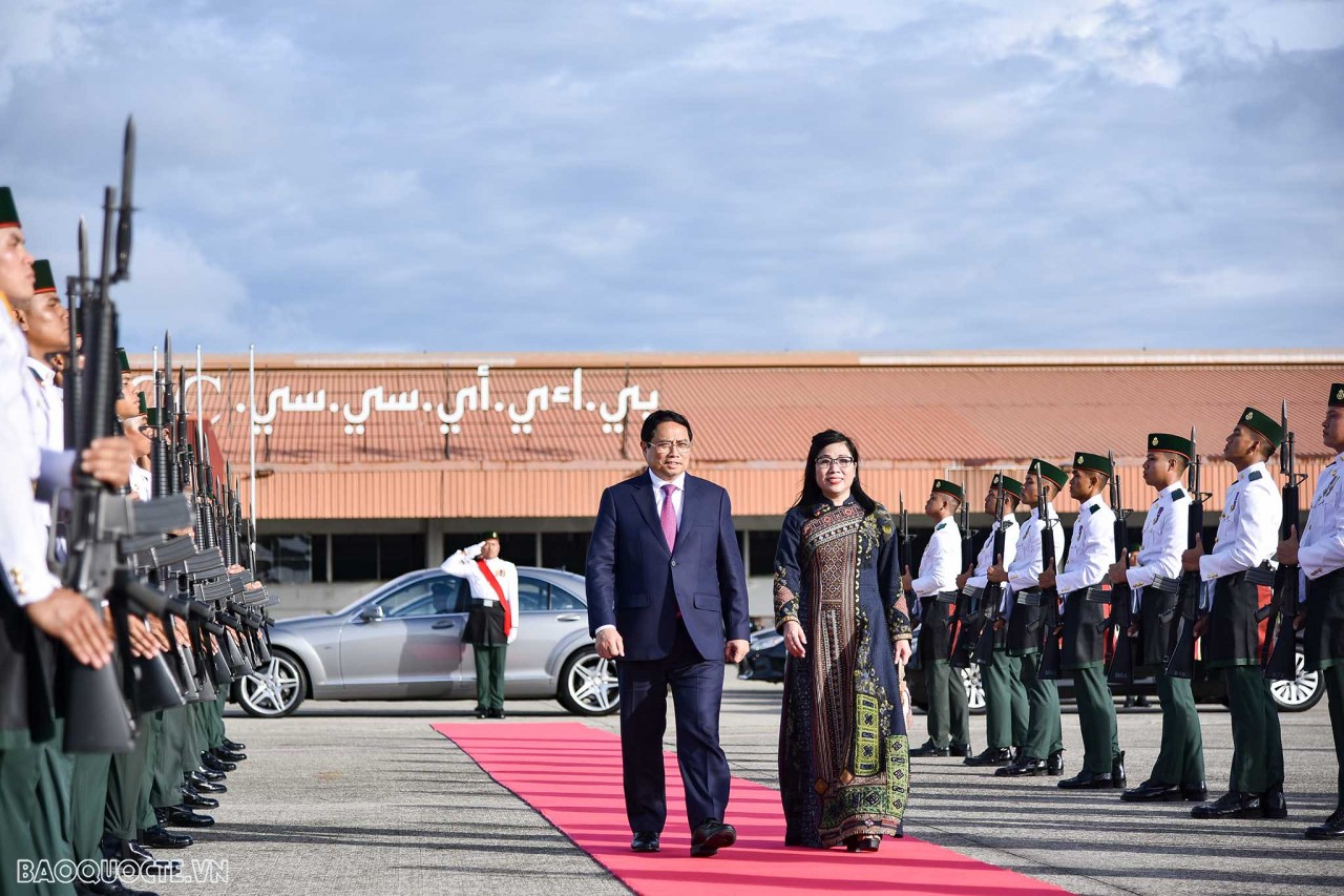Thủ tướng Chính phủ và Phu nhân kết thúc chuyến thăm chính thức Singapore và Brunei