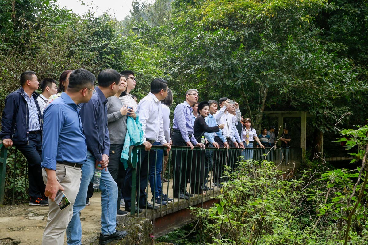 Hoạt động học tập thực tế theo tinh thần Chỉ thị số 05-CT/TW “Về đẩy mạnh học tập và làm theo tư tưởng đạo đức phong cách Hồ Chí Minh” tại Cao Bằng nh