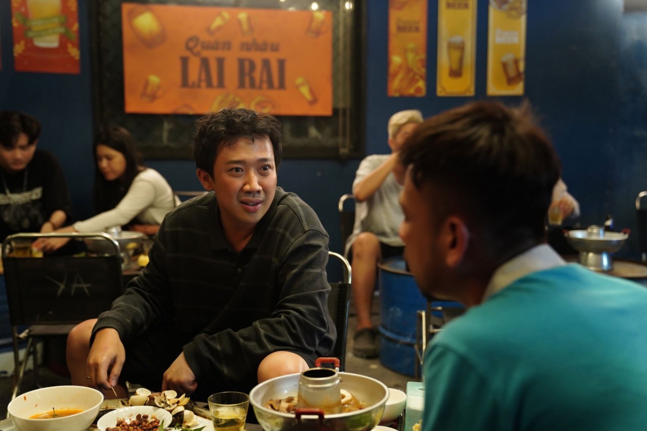 Phim Nhà bà Nữ đạt doanh thu cao nhất mọi thời đại điện ảnh Việt, Trấn Thành được khen Phim Nhà bà Nữ đạt doanh thu cao nhất mọi thời đại điện ảnh Việt, Trấn Thành được khen