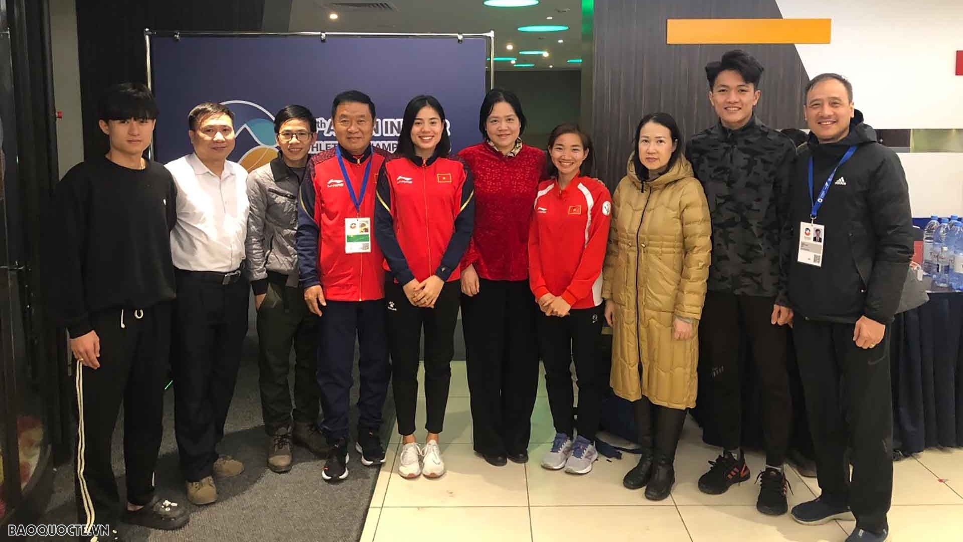 Đại sứ Phạm Thái Như Mai chúc mừng đoàn vận động viên Việt Nam dự Giải điền kinh trong nhà châu Á 2023