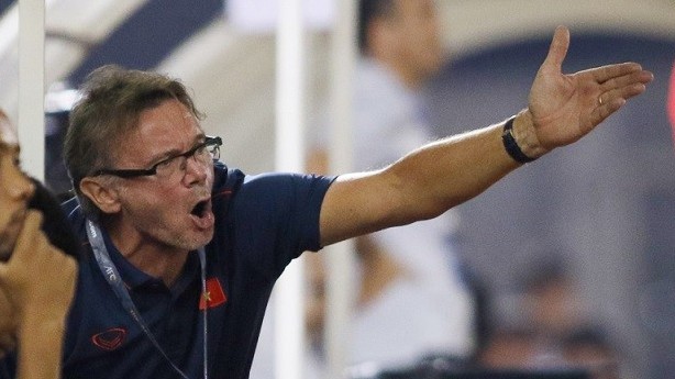 vff ong philippe troussier se chinh thuc tro thanh tan hlv truong doi tuyen viet nam va u23 quoc gia