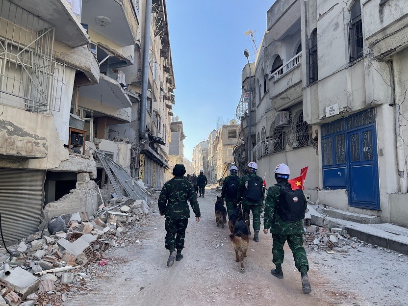 Động đất Thổ Nhĩ Kỳ: Hình ảnh Lực lượng cứu hộ Quân đội nhân dân Việt Nam tìm kiếm nạn nhân tại Antakya