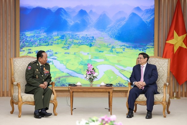 Thủ tướng Chính phủ Phạm Minh Chính tiếp Đại tướng Tea Banh, Phó Thủ tướng Chính phủ, Bộ trưởng Bộ Quốc phòng Vương quốc Campuchia. (VGP)