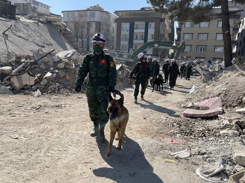 luc luong cuu nan cuu ho quan doi nhan dan viet nam xac dinh them 2 vi tri nan nhan tai tho nhi ky