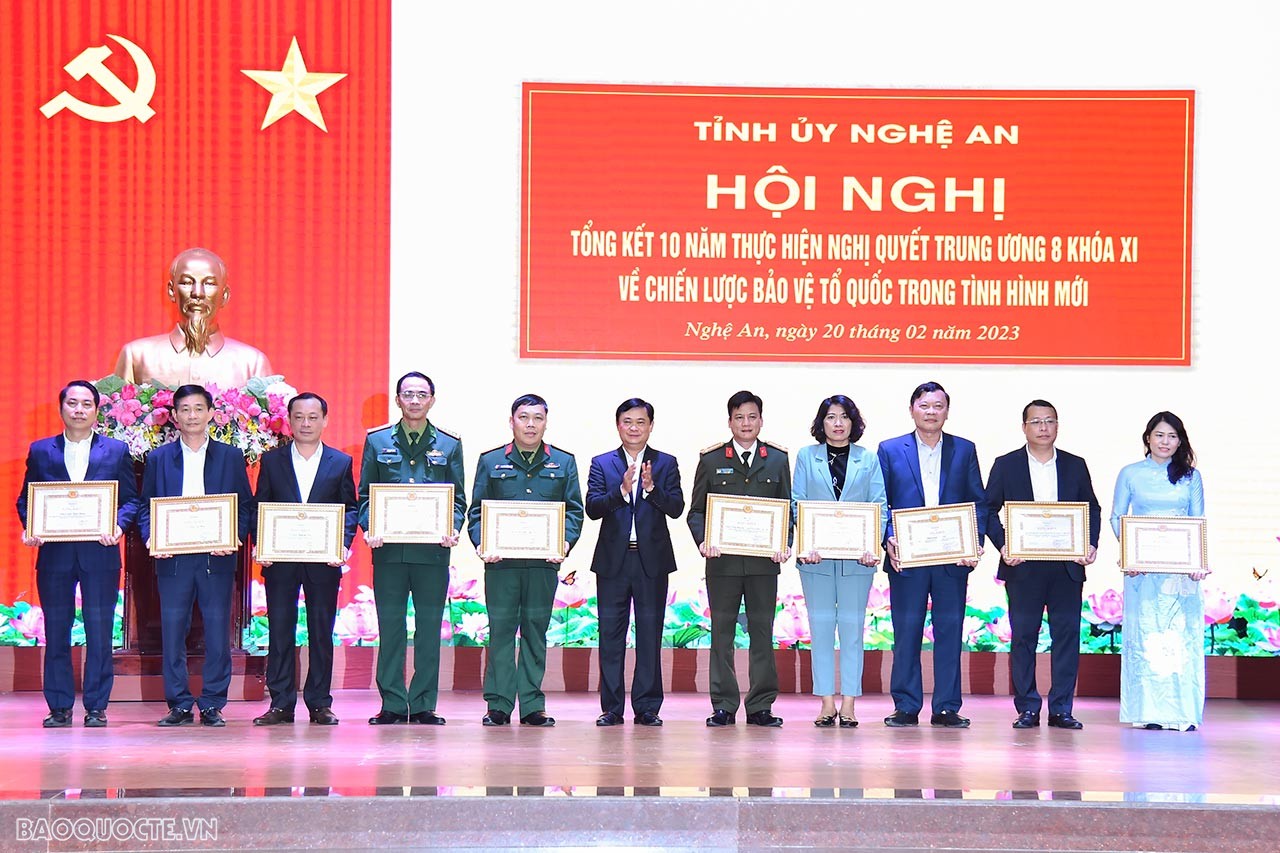 Bộ trưởng Ngoại giao Bùi Thanh Sơn dự Hội nghị tổng kết 10 năm thực hiện Nghị quyết Trung ương 8 khóa XI tỉnh Nghệ An