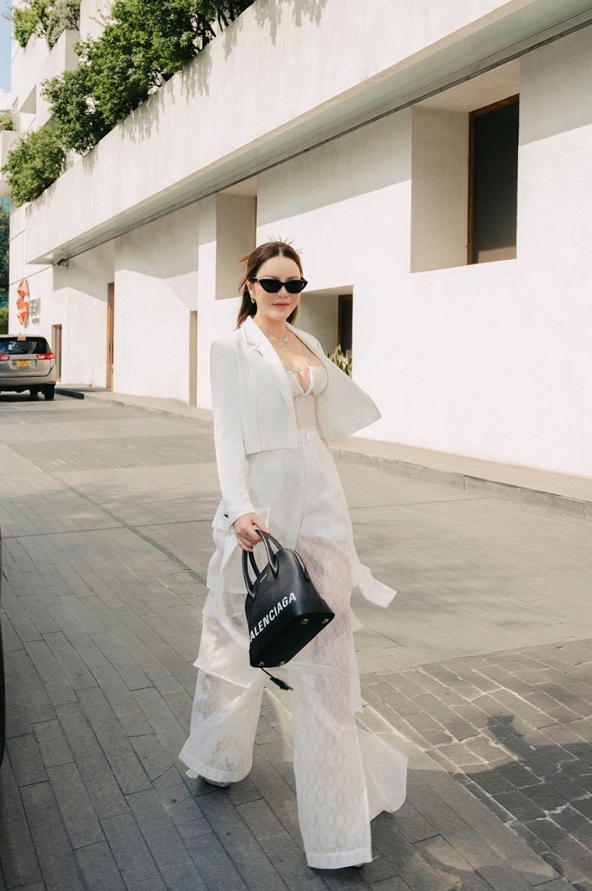 Hoa hậu Lương Thùy Linh