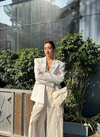 Đọ sắc Hoa hậu Lương Thùy Linh và diễn viên Lý Nhã Kỳ trong cùng trang phục gợi cảm