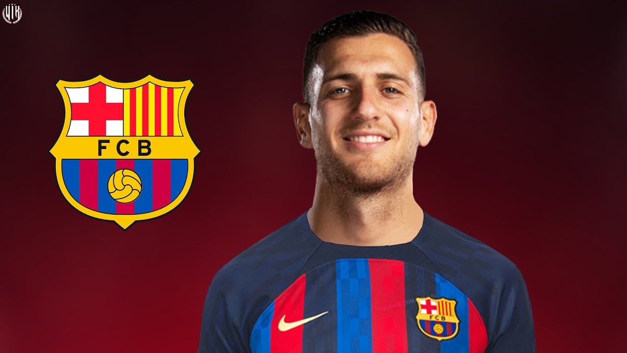 : Barca muốn ký Diogo Dalot;