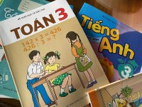 Cử tri đề nghị giảm học phí và không đổi mới sách giáo khoa thường xuyên