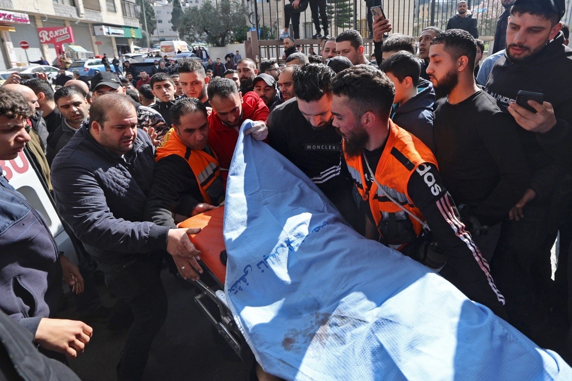 Hình ảnh hỗn loạn khi quân đội Israel đột kích Nablus