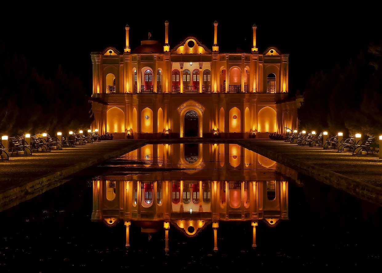 Khám phá đất nước Iran huyền diệu với những di sản đồ sộ