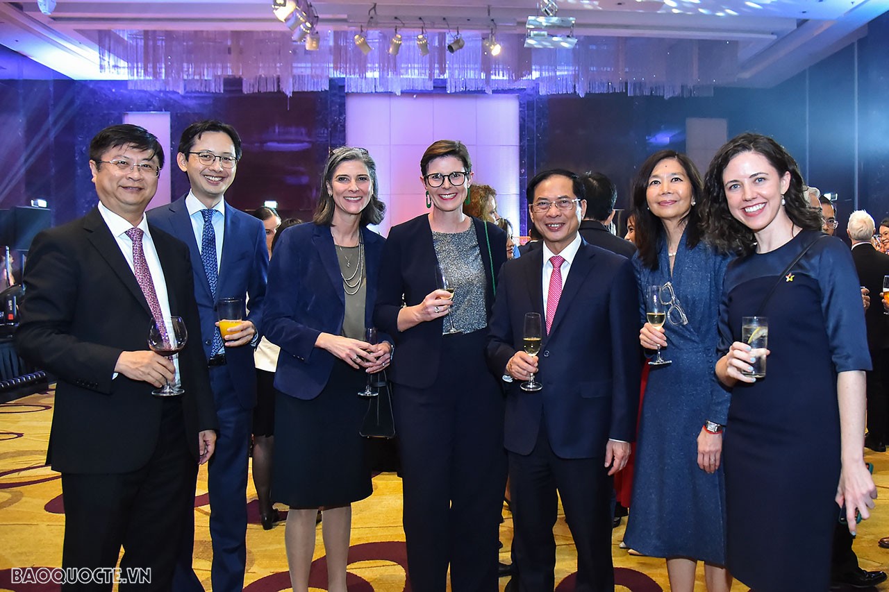 Bộ trưởng Ngoại giao Bùi Thanh Sơn dự Lễ kỷ niệm 50 năm thiết lập quan hệ ngoại giao Việt Nam-Australia