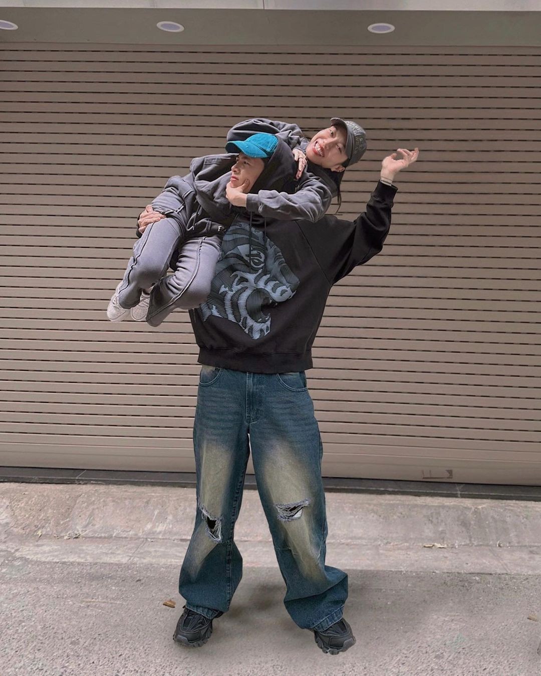 Vợ chồng Anh Tú - Diệu Nhi hài hước khiến khán giả thích thú.