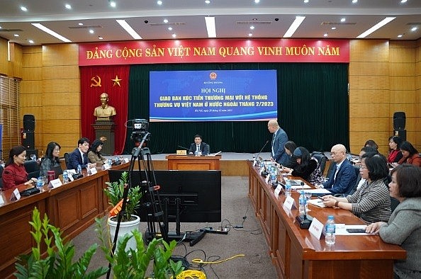 Lãi suất ngân hàng cao ngất ngưởng, doanh nghiệp 'khóc ròng'