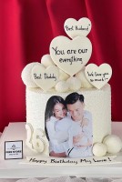 Thủ môn Bùi Tiến Dũng đón sinh nhật lãng mạn bên vợ người mẫu và con trai nhỏ