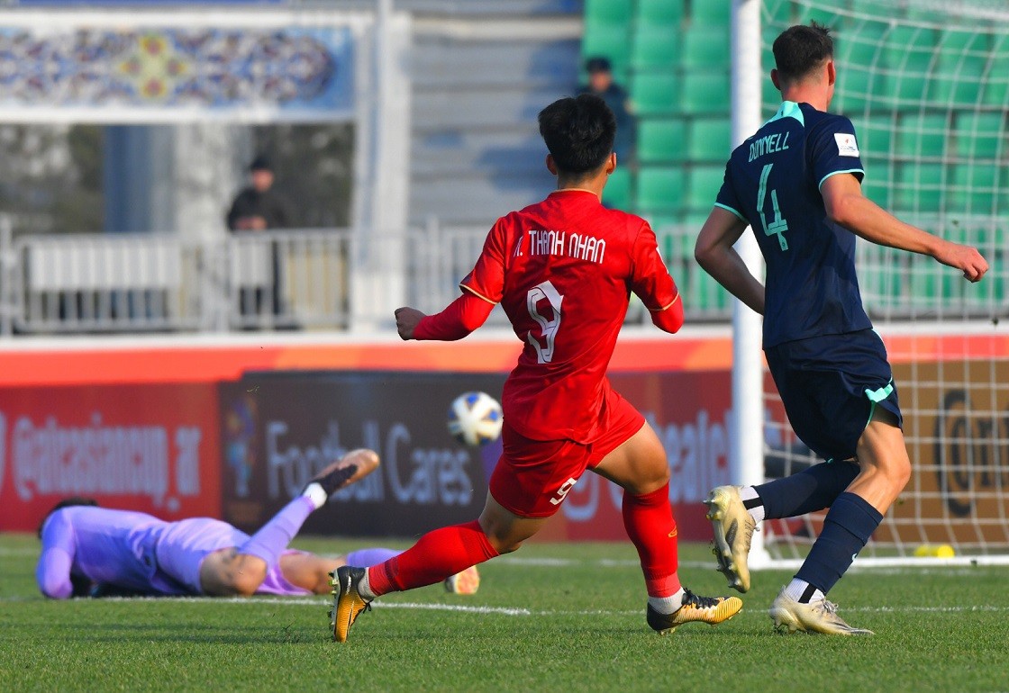 Những hình ảnh U20 thi đấu quả cảm và giành chiến thắng trước U20 Australia Những hình ảnh U20 thi đấu quả cảm và giành chiến thắng trước U20 Australia