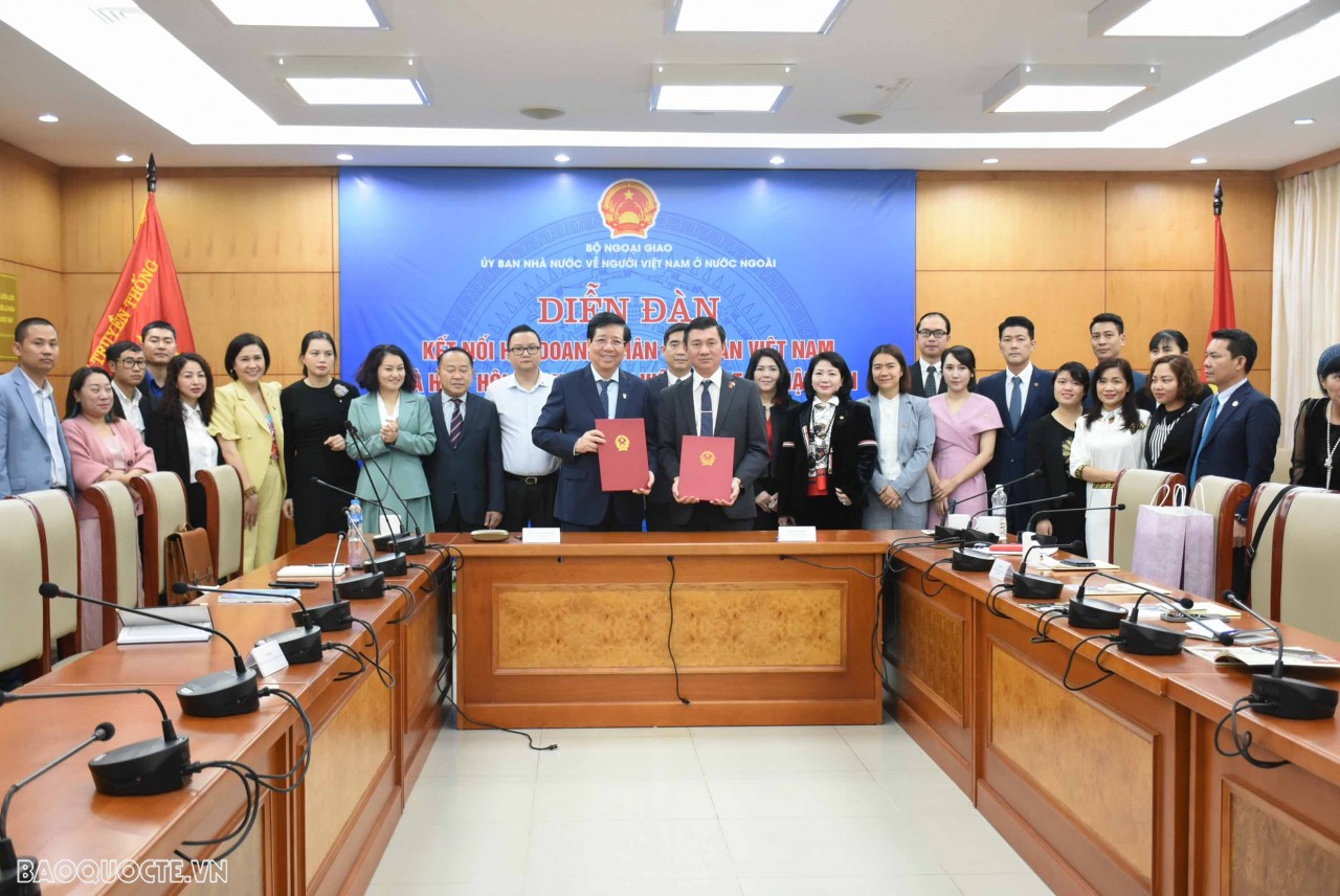 Tăng cường kết nối doanh nghiệp người Việt trong và ngoài nước