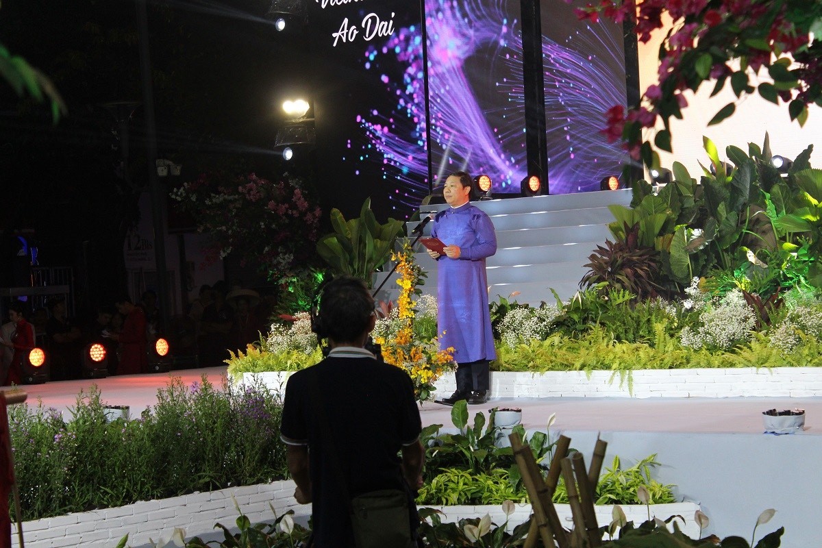 Phó Chủ tịch UBND TP. Hồ Chí Minh Dương Anh Đức phát biểu khai mạc. (Nguồn: TITC) Phó Chủ tịch UBND TP. Hồ Chí Minh Dương Anh Đức phát biểu khai mạc. (Nguồn: TITC)