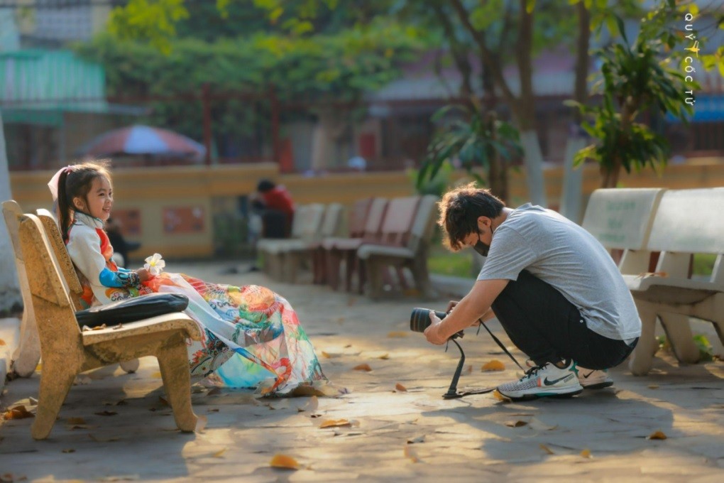 Ca sĩ Phi Hùng, Hoa hậu H'Hen Niê tâm sự về niềm đam mê bất tận với áo dài dân tộc