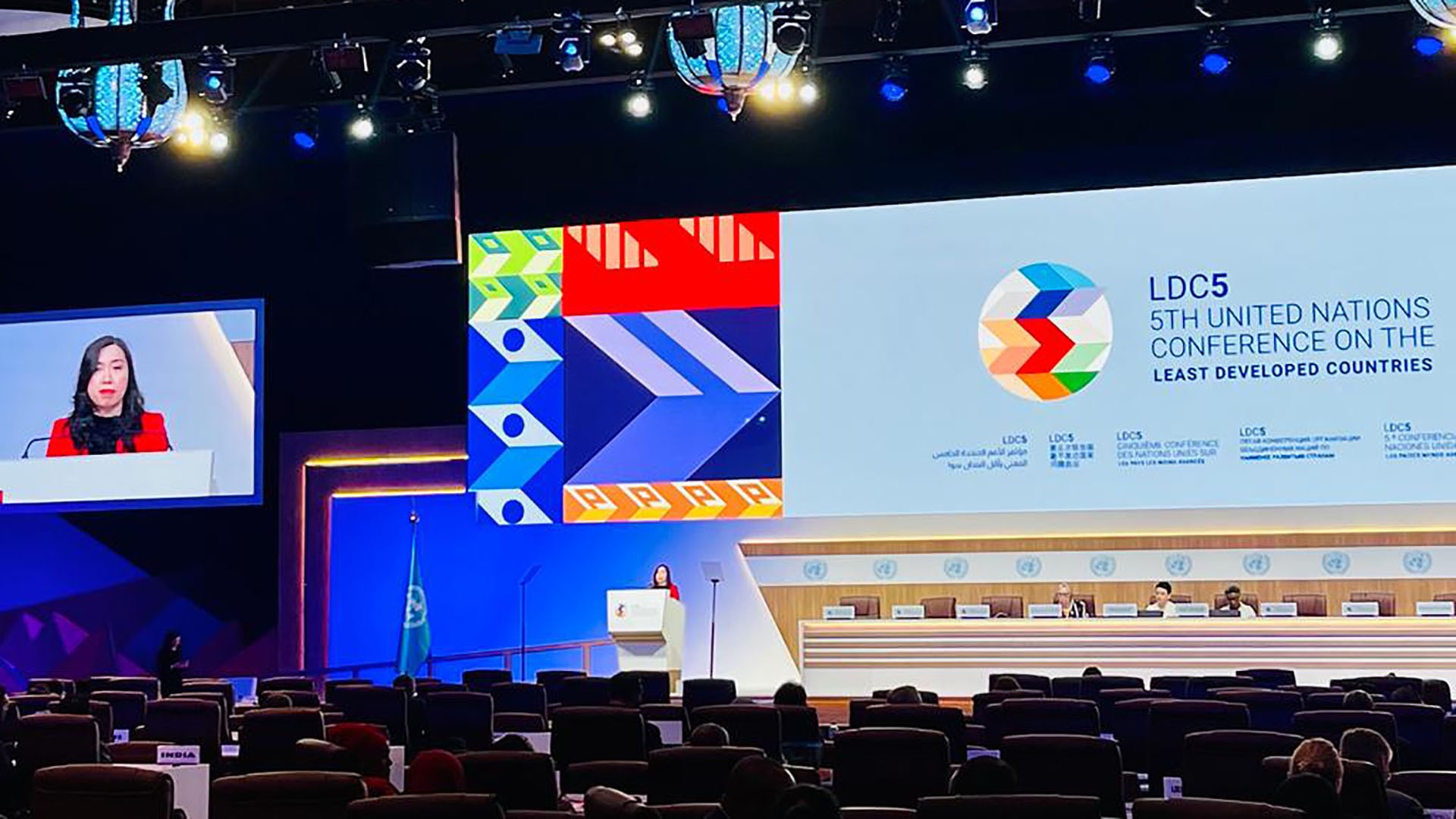 Thứ trưởng Ngoại giao Lê Thị Thu Hằng phát biểu tại Phiên toàn thể.