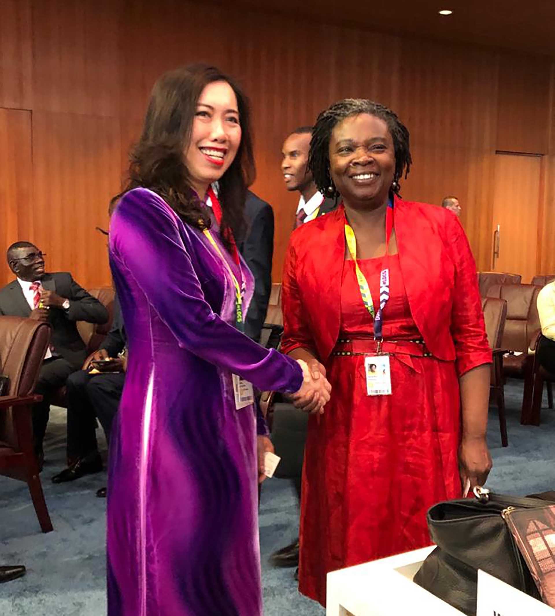 Thứ trưởng Ngoại giao Lê Thị Thu Hằng gặp Phó Chủ tịch Ngân hàng Thế giới.