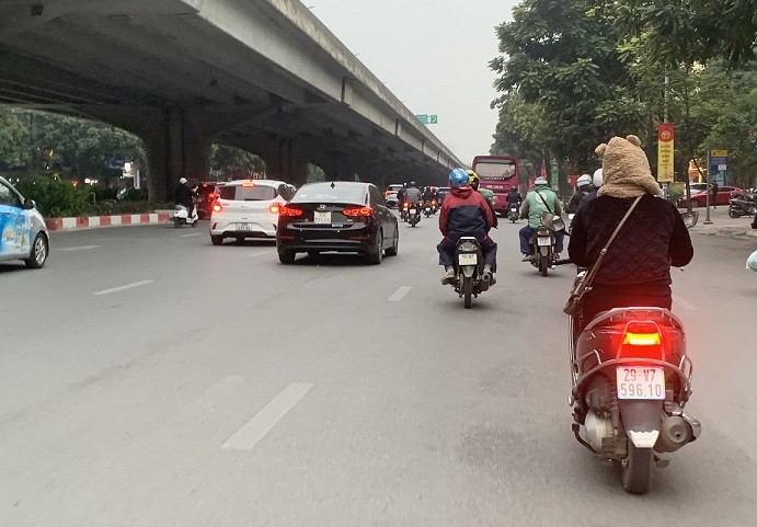 Dự báo thời tiết đêm nay và ngày mai (9-10/3): Hà Nội, Bắc Bộ, Bắc Trung Bộ đêm và sáng sớm trời rét, sương mù nhẹ; cả nước có nắng