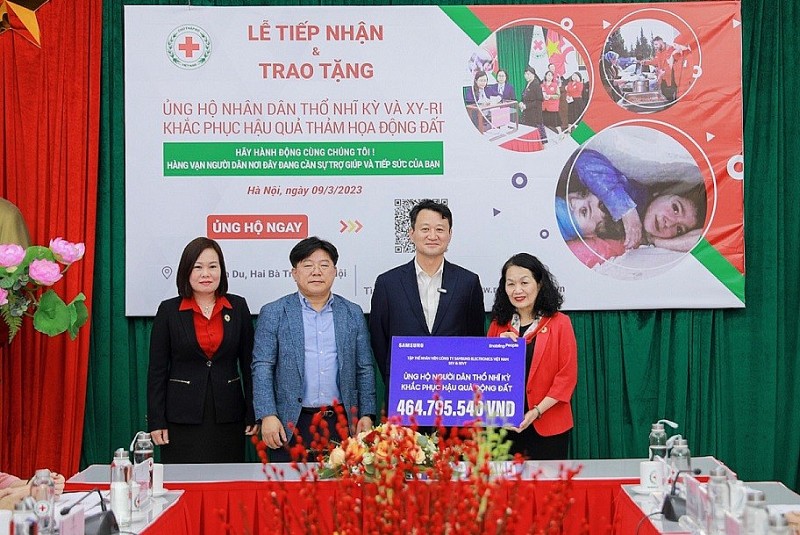 Trao tặng 200.000 USD hỗ trợ  người dân Thổ Nhĩ Kỳ và Syria khắc phục hậu quả động đất